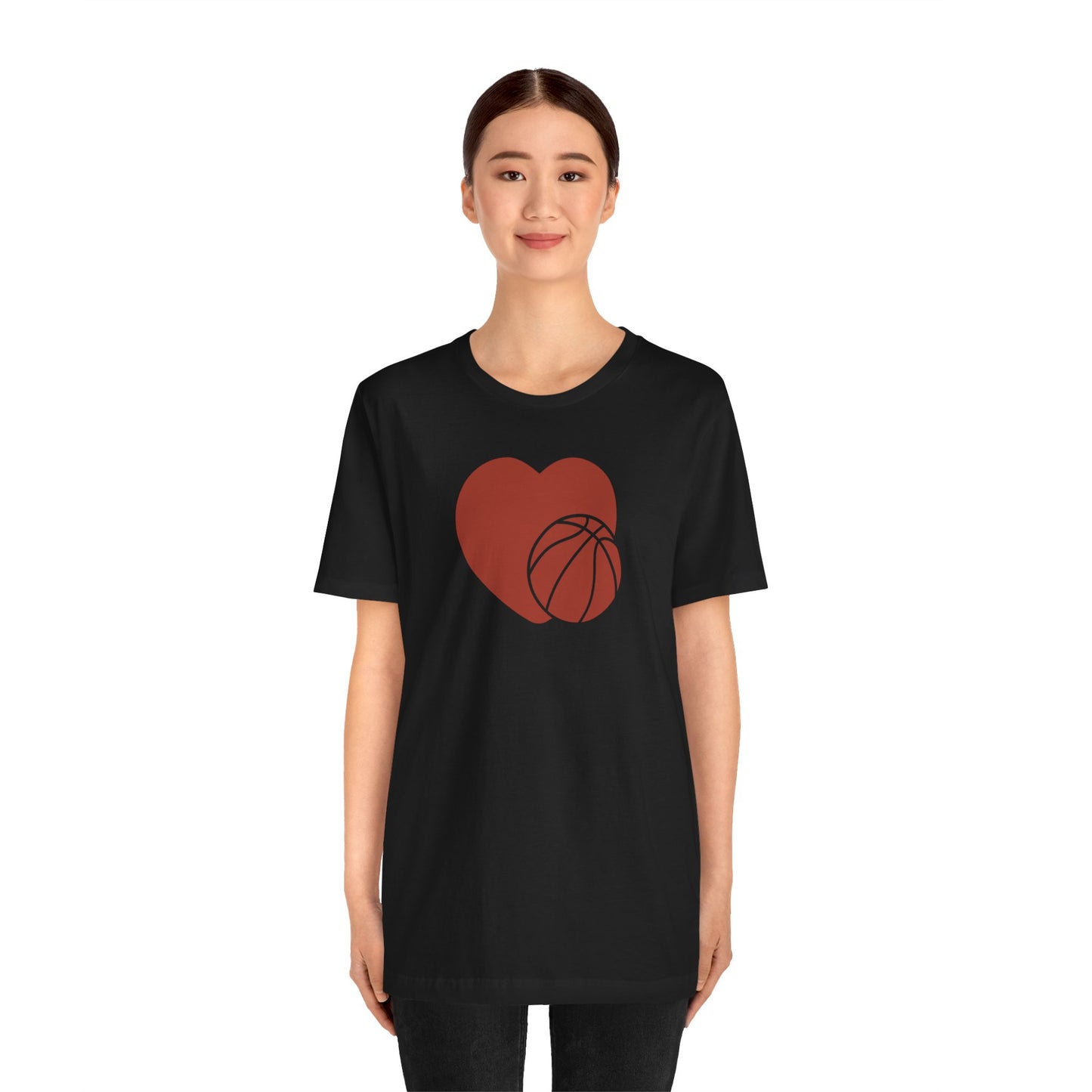 Camiseta de manga corta unisex. Me encanta el baloncesto. 