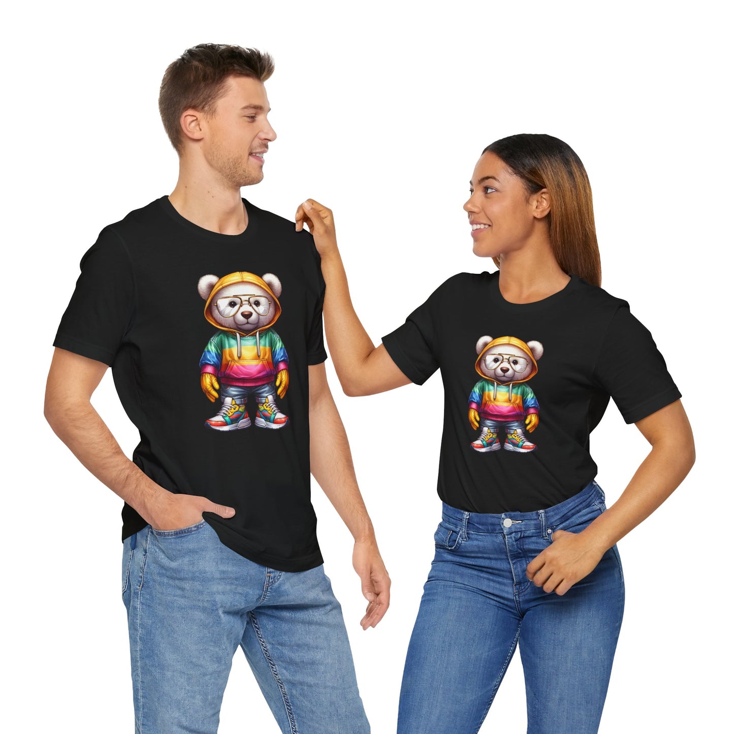 Camiseta unisex de manga corta con osito de peluche y capucha 